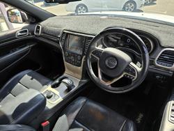 2013 Jeep
Grand Cherokee Overland