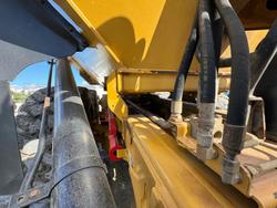 2013 Caterpillar 740B