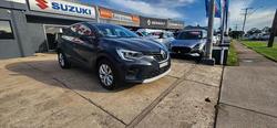 2022 Renault
                Captur Zen