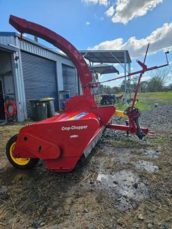2018 New Holland Crop Chopper 38 Red