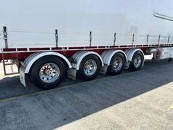 2016 Vawdrey St4 24 Pallet Sd Refrigerated Curtain Sider (Mezzanine)