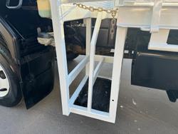 2012 Isuzu Fss 550 WHITE