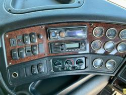 2014 Kenworth K200 Bigcab Isxe5 Recent Hist Seecond $127300+Gst K200 2,8 METRE BIG CAB WHITE