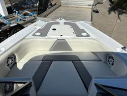 2024 QUINTREX 530 Freestyler Pro