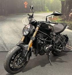 2021 Benelli 2021 Benelli 750CC 752S Road Black