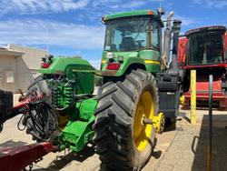 0 John Deere 9220