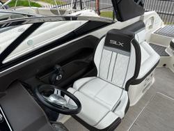 2016 Sea Ray 250 SLX