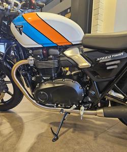 2025 Triumph Speed Twin 900 Speed Twin Orange