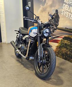 2025 Triumph Speed Twin 900 Speed Twin Orange