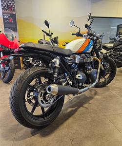 2025 Triumph Speed Twin 900 Speed Twin Orange