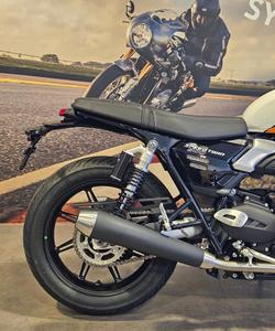 2025 Triumph Speed Twin 900 Speed Twin Orange