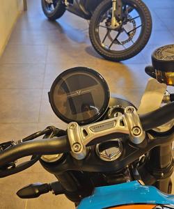 2025 Triumph Speed Twin 900 Speed Twin Orange