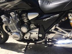 2001 Yamaha
XJR1300