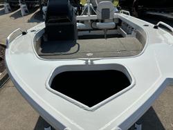 2024 QUINTREX 430 Top Ender Pro
