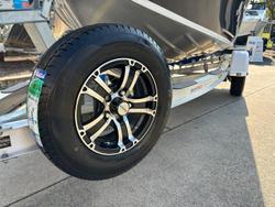 2025 QUINTREX 430 Top Ender Pro