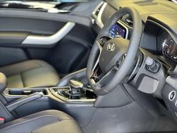 2024 LDV
                T60 MAX LUXE MEGATUB