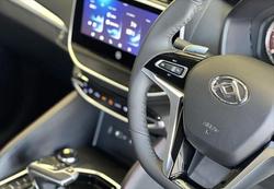 2024 LDV T60 Max LUXE Mega Tub