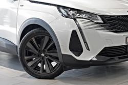 2023 Peugeot 5008 GT Sport P87 MY23 Pearl White