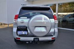 2011 TOYOTA
                LANDCRUISER PRADO VX (4x4)