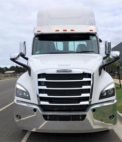 2024 Freightliner Cascadia 126 White