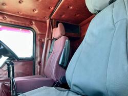 2011 Kenworth T402 Low Tare Spec 50 T Gcm It Slp Rwc $81360+Gst KENWORTH T402 IT SLEEPER WHITE