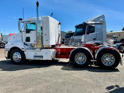 2011 Kenworth T402 Low Tare Spec 50 T Gcm It Slp Rwc $81360+Gst KENWORTH T402 IT SLEEPER WHITE
