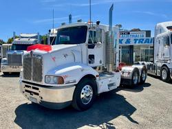 2011 Kenworth T402 Low Tare Spec 50 T Gcm It Slp Rwc $81360+Gst KENWORTH T402 IT SLEEPER WHITE