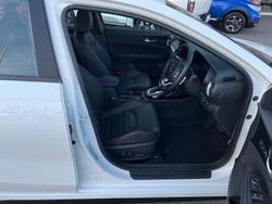 2024 Kia
                Cerato GT