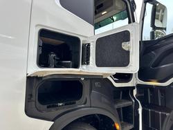 2023 Iveco S-Way AS700