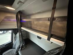 2023 Iveco S-Way AS700 WHITE