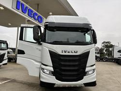 2023 Iveco S-Way AS700 WHITE