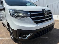 2026 Renault Trafic MY26 LWB Premium