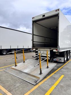 2017 FTE
                St2 16 Pallet Side Doors, Dual Zone, Tail Gate