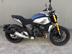 2023 CFMOTO
                700 CL-X Heritage 