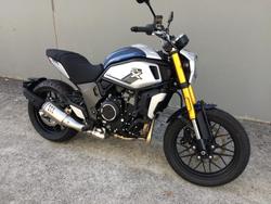 2023 CFMOTO
                700 CL-X Heritage 