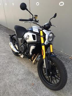 2023 CFMOTO
                700 CL-X Heritage 