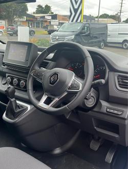 2022 Renault
Trafic Pro