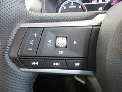 2024 Mitsubishi
Triton GLS