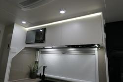 2024 GREAT AUSSIE 2OURER LARGE BATHROOM