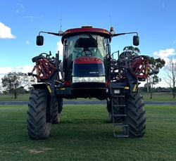 2014 CASE IH 4430 Patriot Sprayer