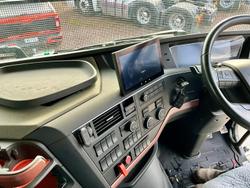 2022 Volvo Fh700 2Xl Globetrotter 240000Klm Suit New $360000+Gst Rt Wty FH 700 GLOBETROTTER 2XL WHITE