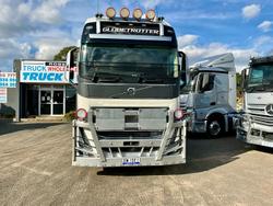 2022 Volvo Fh700 2Xl Globetrotter 240000Klm Suit New $360000+Gst Rt Wty FH 700 GLOBETROTTER 2XL WHITE