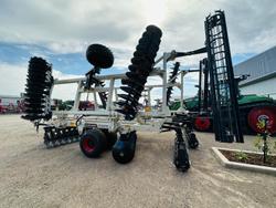 0 BALDAN MOVERE TANDEM 88 PLATE FOLDING 8.7m LEVELING DISC W REAR ROLLER DEMO