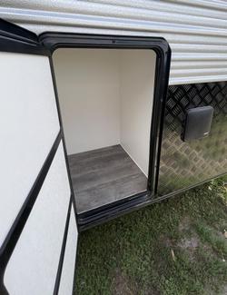 2023 JB Caravans Dirt Road Xtreme (22')