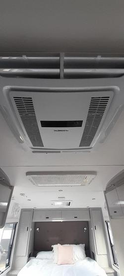 2023 JB Caravans Dirt Road Xtreme 20' Family Bunk