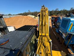 2022 Caterpillar
323