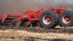 2023 Tatu 70010 Heavy Duty 7.6M 60 Plate Speed Disc - Ex Hire RED