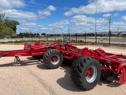 2023 Tatu 70010 Heavy Duty 7.6M 60 Plate Speed Disc - Ex Hire RED