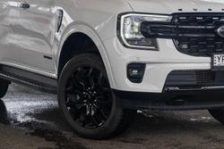 2022 Ford
Everest Sport