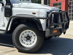 2013 Land Rover Defender 130 MY13 4X4 Fuji White